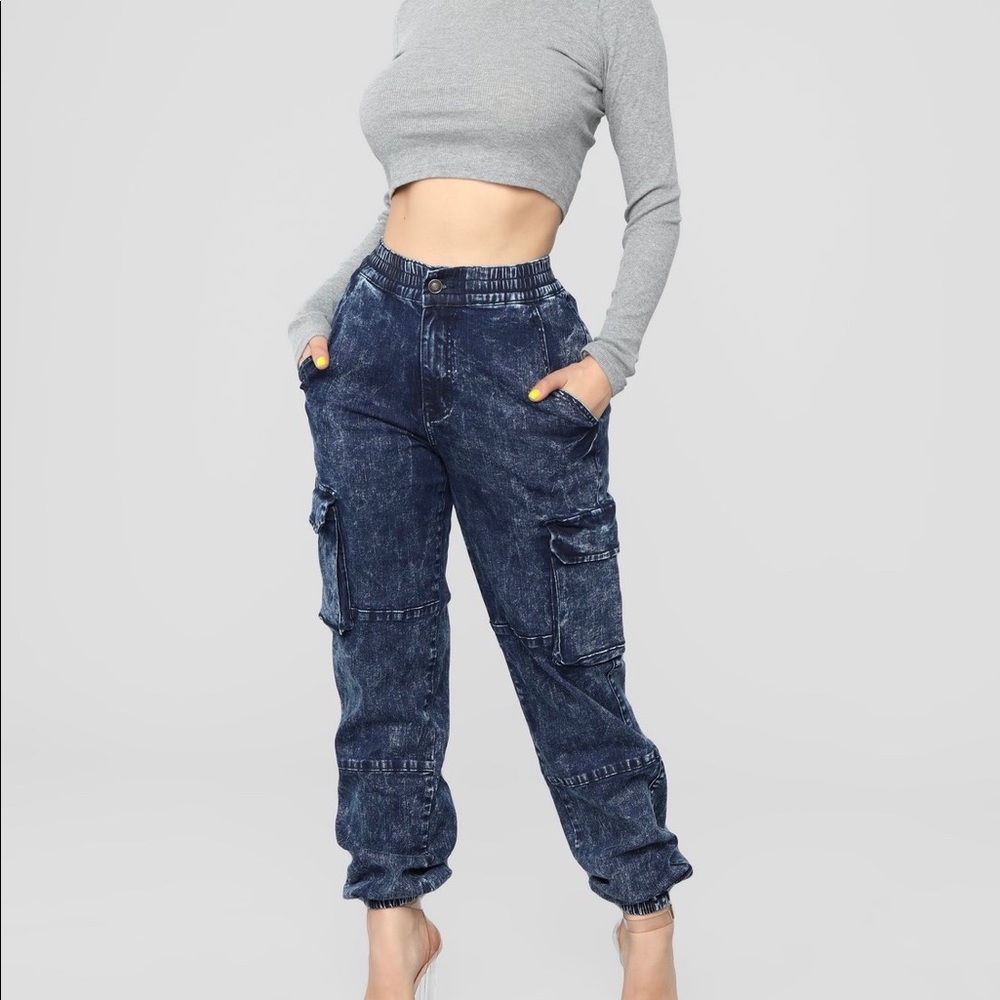 Acid wash cargo jeans👖